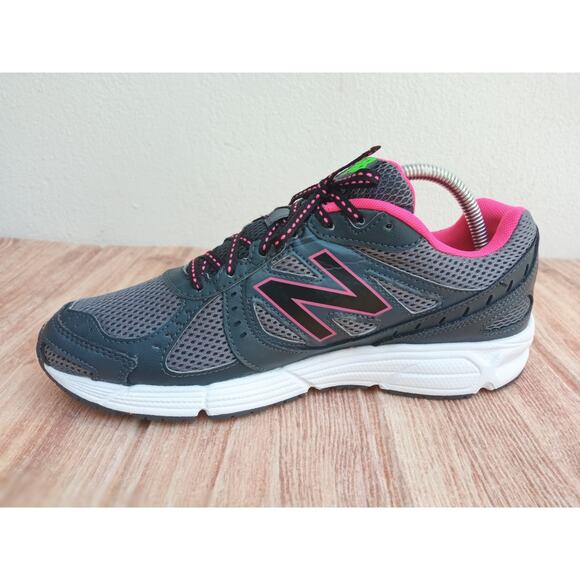 New Balance 495 V2 Women's Training Shoes Running Gray Pink WE495GP2 Size 9 D - Picture 1 of 8